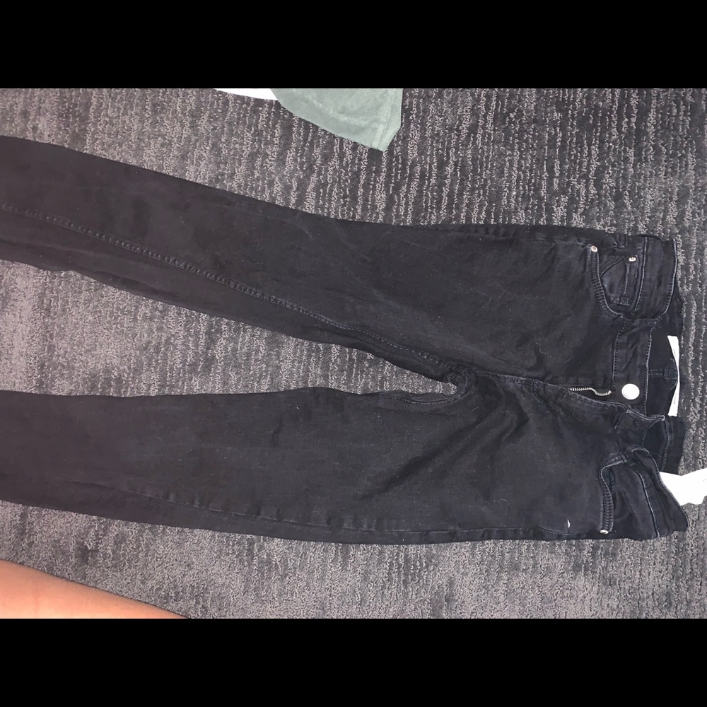 🖤🖤BLACK ZARA SKINNY JEANS🖤🖤